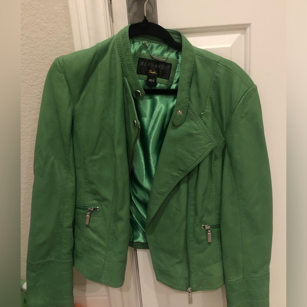 Bernardo Women's Green Jacket